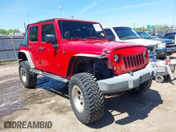 2008 Jeep Wrangler Unlimited X z VIN 1J4GA39198L652015, wystawiony jako IAAI lot #42062691 z przebiegiem 127 804 mil mil oraz . Historia ofert i sprzedaży dostępna na DreamBid. Obrazek 1.