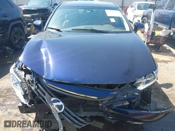 2016 Lexus ES 300h with VIN JTHBW1GG3G2111462, listed as a IAAI auction lot 42043572 with 92,363 mi miles and . Bid and sale history available at DreamBid. Image 12.