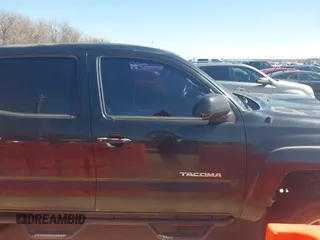 2008 Toyota Tacoma PreRunner with VIN 5TEJU62NX8Z478796, listed as a IAAI auction lot 41563582 with 322,746 mi miles. Bid and sale history available at carsss.com. Image 13.