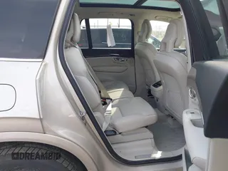 2016 Volvo XC90 T6 Momentum with VIN YV4A22PK7G1050168, listed as a IAAI auction lot 41720055 with 119,957 mi miles. Bid and sale history available at carsss.com. Image 8.