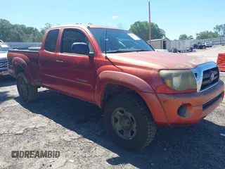 2006 Toyota Tacoma PreRunner z VIN 5TETX62N06Z195272, wystawiony jako IAAI lot #42332387 z przebiegiem 230 607 mil mil oraz . Historia ofert i sprzedaży dostępna na DreamBid. Obrazek 1.