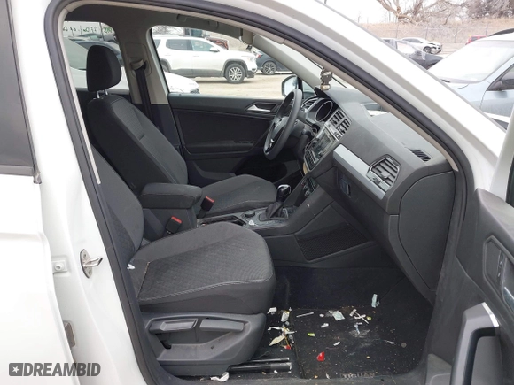2021 Volkswagen Tiguan S with VIN 3VV0B7AX5MM071469, listed as a IAAI auction lot 41716496 with 38,213 mi miles. Bid and sale history available at carsss.com. Image 5.