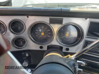 1983 GMC Jimmy z VIN 1G5EK18L4DF518255, wystawiony jako Copart lot #59883814 z przebiegiem 66 093 mil mil oraz Szkoda całkowita • Salvage title. Historia ofert i sprzedaży dostępna na DreamBid. Obrazek 9.