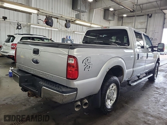 2016 Ford F-250 Lariat z VIN 1FT7W2BT3GEA23768, wystawiony jako IAAI lot #42404137 z przebiegiem 216 722 mil mil oraz . Historia ofert i sprzedaży dostępna na DreamBid. Obrazek 37.