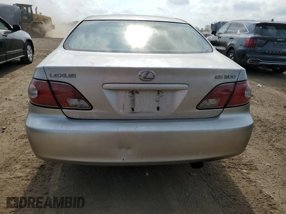 2002 Lexus ES 300 with VIN JTHBF30G420039326, listed as a Copart auction lot 57362965 with 182,175 mi miles and Clean title. Bid and sale history available at DreamBid. Image 6.