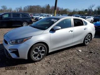 2021 Kia Forte FE with VIN 3KPF24AD2ME270633, listed as a Copart auction lot 51466995 with 30,330 mi miles and Salvage Title. Bid and sale history available at carsss.com. Image 1.