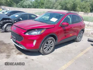 2020 Ford Escape SEL z VIN 1FMCU9H96LUB93983, wystawiony jako IAAI lot #42493510 z przebiegiem 56 675 mil mil oraz . Historia ofert i sprzedaży dostępna na DreamBid. Obrazek 2.