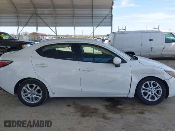 2016 Scion iA with VIN 3MYDLBZV3GY101182, listed as a IAAI auction lot 41788071 with 92,406 mi miles. Bid and sale history available at carsss.com. Image 13.