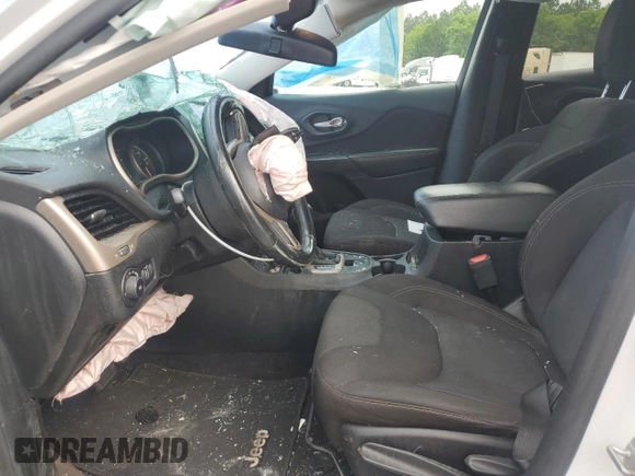 2016 Jeep Cherokee Latitude z VIN 1C4PJLCB9GW302114, wystawiony jako Copart lot #59312465 z przebiegiem 160 040 mil mil oraz Szkoda całkowita • Salvage title. Historia ofert i sprzedaży dostępna na DreamBid. Obrazek 7.
