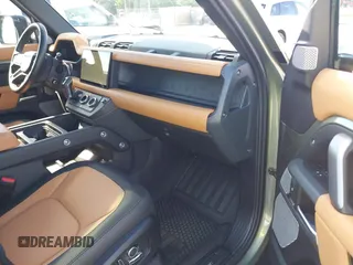 2024 Land Rover Defender X-Dynamic SE с VIN SALE2FEU8R2320398, выставлен на аукционе IAAI как лот 41513491 с пробегом 9 082 миль миль и . История ставок и продаж доступна на DreamBid. Изображение 5.