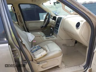 2006 Mercury Mountaineer Convenience z VIN 4M2EU36E76UJ00512, wystawiony jako IAAI lot #42364143 z przebiegiem 251 997 mil mil oraz . Historia ofert i sprzedaży dostępna na DreamBid. Obrazek 5.