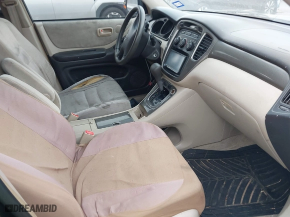 2003 Toyota Highlander with VIN JTEHF21AX30124815, listed as a IAAI auction lot 41809640 with 247,276 mi miles. Bid and sale history available at carsss.com. Image 5.
