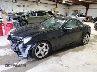 2005 Mercedes-Benz SLK 230/320 z VIN WDBWK56F75F043590, wystawiony jako Copart lot #56225515 z przebiegiem 92 473 mil mil oraz Szkody całkowita. Historia ofert i sprzedaży dostępna na DreamBid. Obrazek 1.