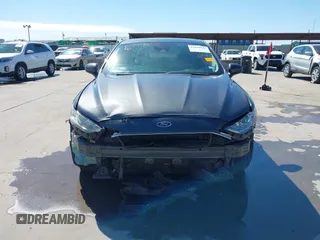 2020 Ford Fusion SE with VIN 3FA6P0HD3LR136288, listed as a IAAI auction lot 41699942 with 99,409 mi miles. Bid and sale history available at carsss.com. Image 13.