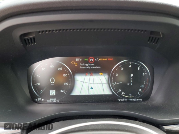 2019 Volvo XC60 R-Design z VIN LYVA22RM9KB233381, wystawiony jako Copart lot #67698424 z przebiegiem 66 835 mil mil oraz Szkoda całkowita • Salvage title. Historia ofert i sprzedaży dostępna na DreamBid. Obrazek 9.