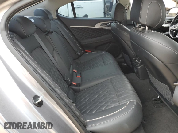 2020 Genesis G70 3.3T z VIN KMTG34LE2LU063944, wystawiony jako Copart lot #53938665 z przebiegiem 50 187 mil mil oraz Czysty tytuł • Clean title. Historia ofert i sprzedaży dostępna na DreamBid. Obrazek 10.