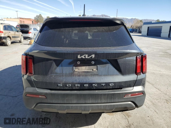 2022 Kia Sorento LX with VIN 5XYRG4LC2NG125907, listed as a Copart auction lot 42705195 with 49,529 mi miles and Salvage Title. Bid and sale history available at carsss.com. Image 6.