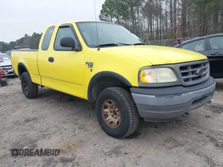 2003 Ford F-150 z VIN 2FTPX18ZX3CA03391, wystawiony jako IAAI lot #41781841 z przebiegiem 135 426 mil mil oraz . Historia ofert i sprzedaży dostępna na DreamBid. Obrazek 1.