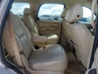 2007 Cadillac Escalade z VIN 1GYFK63837R244606, wystawiony jako Copart lot #53540425 z przebiegiem 163 146 mil mil oraz Szkody całkowita. Historia ofert i sprzedaży dostępna na DreamBid. Obrazek 11.