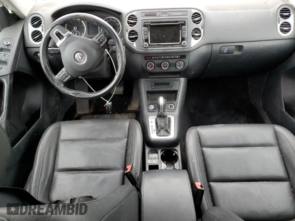 2014 Volkswagen Tiguan SEL with VIN WVGBV3AX2EW596929, listed as a Copart auction lot 46267875 with Not provided miles and Salvage title. Bid and sale history available at DreamBid. Image 8.