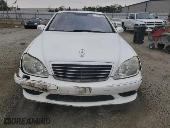 2006 Mercedes-Benz S-Class 4.3L with VIN WDBNG70J46A474165, listed as a Copart auction lot 71414334 with 152,755 mi miles and Salvage Title. Bid and sale history available at carsss.com. Image 5.