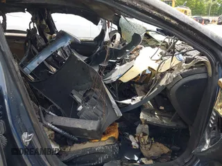 2019 Ford Fusion S z VIN 3FA6P0G79KR267560, wystawiony jako IAAI lot #41780868 z przebiegiem Nie podano mil oraz . Historia ofert i sprzedaży dostępna na DreamBid. Obrazek 5.