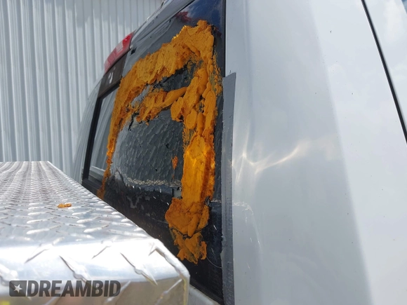 2015 Ram 1500 Tradesman with VIN 3C6JR6DTXFG604149, listed as a IAAI auction lot 42431921 with 276,381 mi miles and . Bid and sale history available at DreamBid. Image 17.