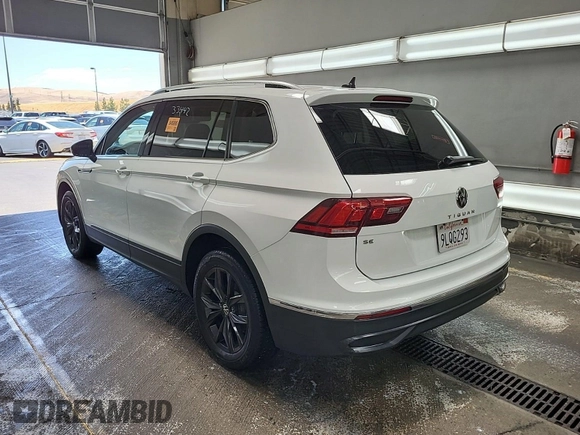 2024 Volkswagen Tiguan SE с VIN 3VV3B7AX0RM096462, выставлен на аукционе IAAI как лот 42844462 с пробегом 33 442 миль миль и . История ставок и продаж доступна на DreamBid. Изображение 22.