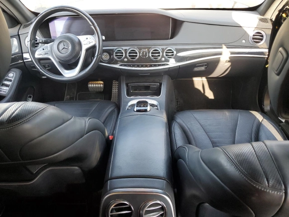 2018 Mercedes-Benz S-Class S 450 with VIN WDDUG6GB9JA382330, listed as a Copart auction lot 43067815 with 84,256 mi miles and Salvage Title. Bid and sale history available at carsss.com. Image 8.