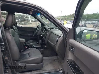 2008 Ford Escape Limited with VIN 1FMCU94108KE85583, listed as a IAAI auction lot 42608251 with 177,841 mi miles and . Bid and sale history available at DreamBid. Image 5.