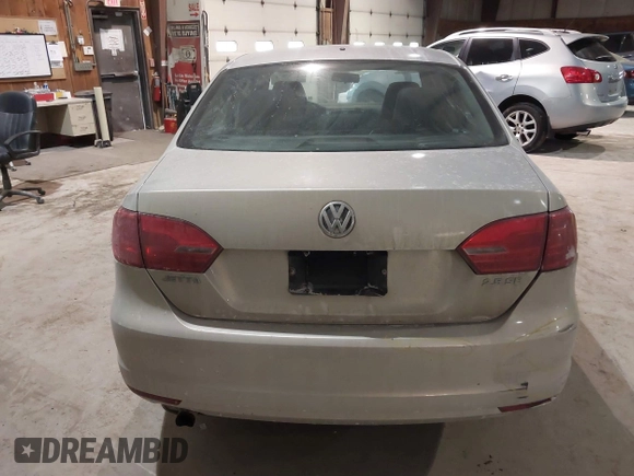 2012 Volkswagen Jetta Sedan SE w/Convenience PZEV with VIN 3VWDP7AJ6CM050610, listed as a IAAI auction lot 41435502 with 160,660 mi miles. Bid and sale history available at carsss.com. Image 16.