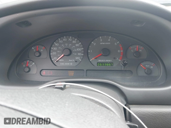 2001 Ford Mustang Deluxe с VIN 1FAFP44451F131472, выставлен на аукционе IAAI как лот 42119006 с пробегом 63 388 миль миль и . История ставок и продаж доступна на DreamBid. Изображение 7.