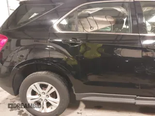2016 Chevrolet Equinox LS with VIN 2GNALBEKXG1165075, listed as a IAAI auction lot 41429235 with 104,675 mi miles. Bid and sale history available at carsss.com. Image 18.