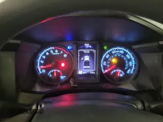 2018 Toyota Tacoma SR with VIN 5TFSX5EN6JX062775, listed as a IAAI auction lot 42774090 with 146,583 mi miles and . Bid and sale history available at DreamBid. Image 12.