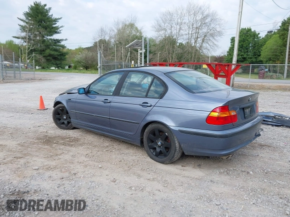 2003 BMW 3 Series 325xi with VIN WBAEU33433PH90464, listed as a IAAI auction lot 41994953 with 220,522 mi miles and . Bid and sale history available at DreamBid. Image 3.