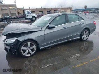 2011 Mercedes-Benz E-Class E 350 Luxury with VIN WDDHF5GB9BA403886, listed as a IAAI auction lot 41777041 with 193,322 mi miles. Bid and sale history available at carsss.com. Image 2.