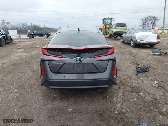 2018 Toyota Prius Prime Plus with VIN JTDKARFP2J3103595, listed as a IAAI auction lot 41569905 with NaN miles. Bid and sale history available at carsss.com. Image 16.