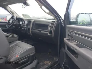 2015 Ram 2500 Tradesman with VIN 3C6LR5AT3FG650199, listed as a IAAI auction lot 41650279 with 125,671 mi miles. Bid and sale history available at carsss.com. Image 5.