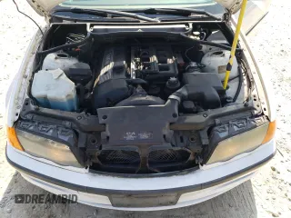 2000 BMW 3 Series 323i with VIN WBAAM334XYFP71435, listed as a Copart auction lot 69634204 with 95,154 mi miles and Clean Title. Bid and sale history available at carsss.com. Image 11.