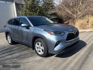 2021 Toyota Highlander L with VIN 5TDBZRBH5MS094921, listed as a Copart auction lot 46280235 with 51,882 mi miles and Clean Title. Bid and sale history available at carsss.com. Image 1.