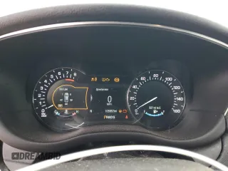 2019 Lincoln MKC Select with VIN 5LMCJ2C96KUL37566, listed as a Copart auction lot 57638585 with 105,957 mi miles and Clean title. Bid and sale history available at DreamBid. Image 9.
