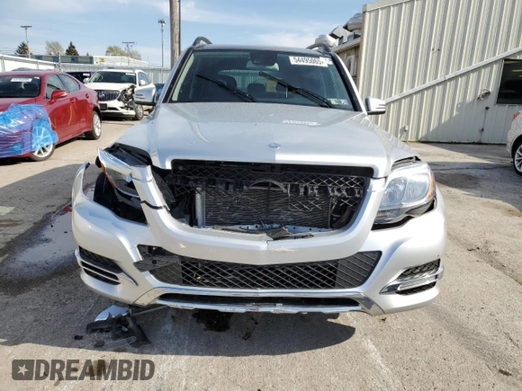 2015 Mercedes-Benz GLK 350 with VIN WDCGG8JB7FG419675, listed as a Copart auction lot 54495065 with 231,259 mi miles and Salvage Title. Bid and sale history available at DreamBid. Image 5.