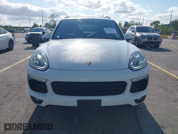 2018 Porsche Cayenne z VIN WP1AA2A27JKA02278, wystawiony jako IAAI lot #42161741 z przebiegiem 62 217 mil mil oraz . Historia ofert i sprzedaży dostępna na DreamBid. Obrazek 12.