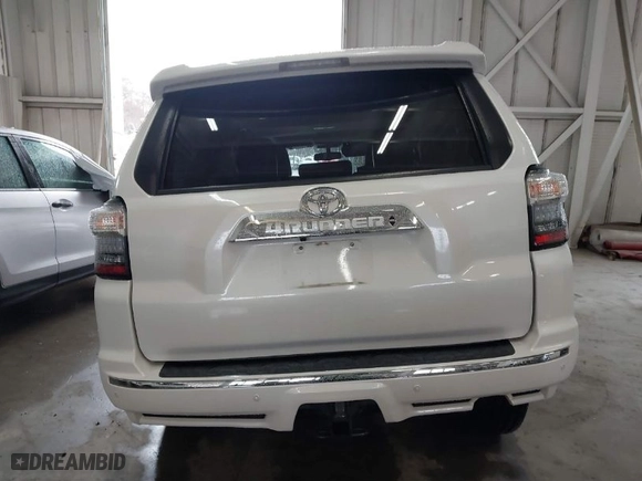 2016 Toyota 4Runner Limited with VIN JTEBU5JR7G5326541, listed as a IAAI auction lot 41729086 with 80,611 mi miles. Bid and sale history available at carsss.com. Image 16.