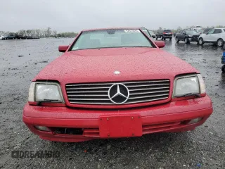 1998 Mercedes-Benz SL-Class with VIN WDBFA67F1WF160719, listed as a Copart auction lot 52823645 with 101,697 mi miles and Clean Title. Bid and sale history available at carsss.com. Image 5.