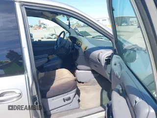 1999 Chrysler Town & Country LXi with VIN 1C4GP54L9XB872347, listed as a IAAI auction lot 41611666 with 224,817 mi miles. Bid and sale history available at carsss.com. Image 5.