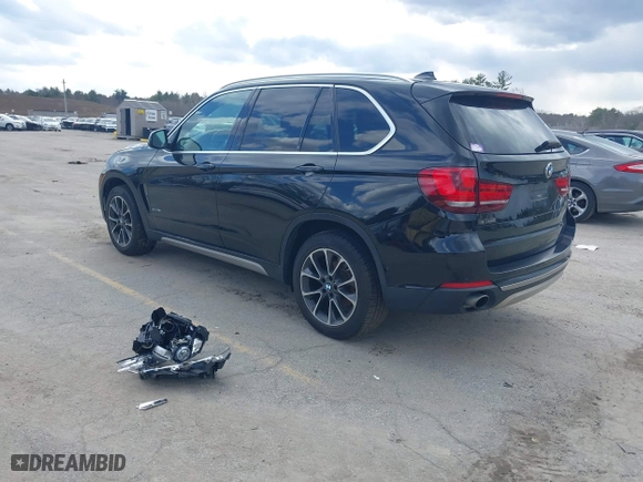2017 BMW X5 xDrive35i with VIN 5UXKR0C36H0V77999, listed as a IAAI auction lot 41867766 with 98,222 mi miles. Bid and sale history available at carsss.com. Image 3.