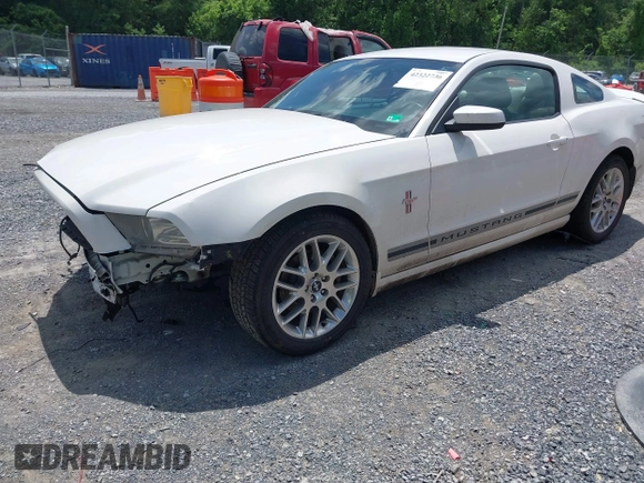 2013 Ford Mustang V6 with VIN 1ZVBP8AM6D5256735, listed as a IAAI auction lot 42322736 with 88,161 mi miles and . Bid and sale history available at DreamBid. Image 17.