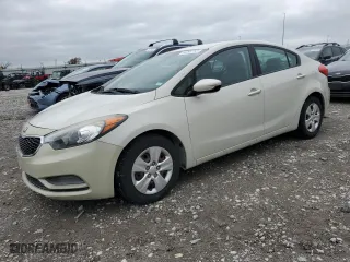 2015 Kia Forte LX with VIN KNAFK4A67F5323632, listed as a Copart auction lot 54090755 with 112,782 mi miles and Clean Title. Bid and sale history available at carsss.com. Image 1.