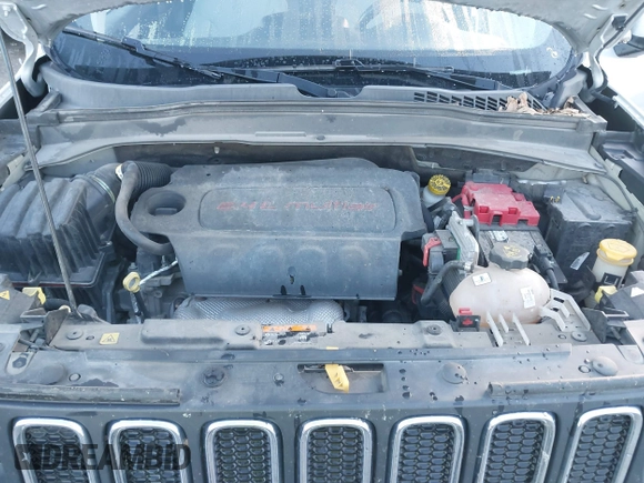 2018 Jeep Renegade Latitude with VIN ZACCJBBB9JPH73453, listed as a IAAI auction lot 41081878 with 130,898 mi miles and . Bid and sale history available at carsss.com. Image 10.